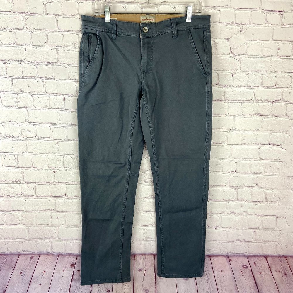 Weatherproof Vintage Men's Straight Fit Gray Denim Pants. Size: 32 x 30